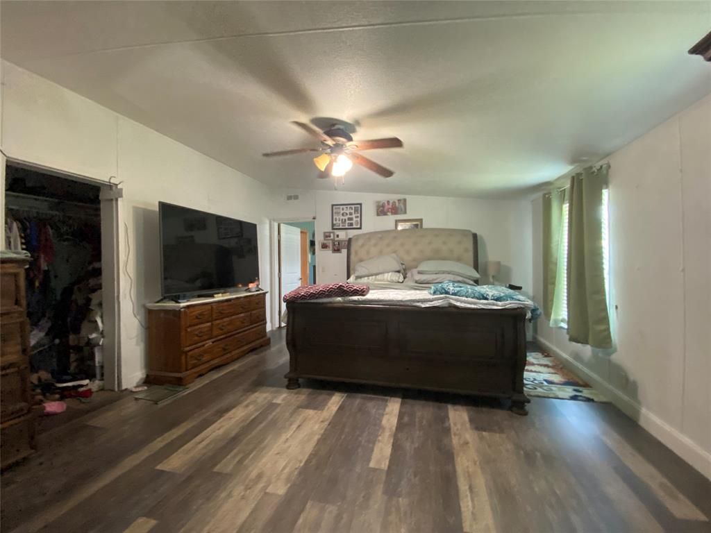5504 County Road 2648 Property Photo 15