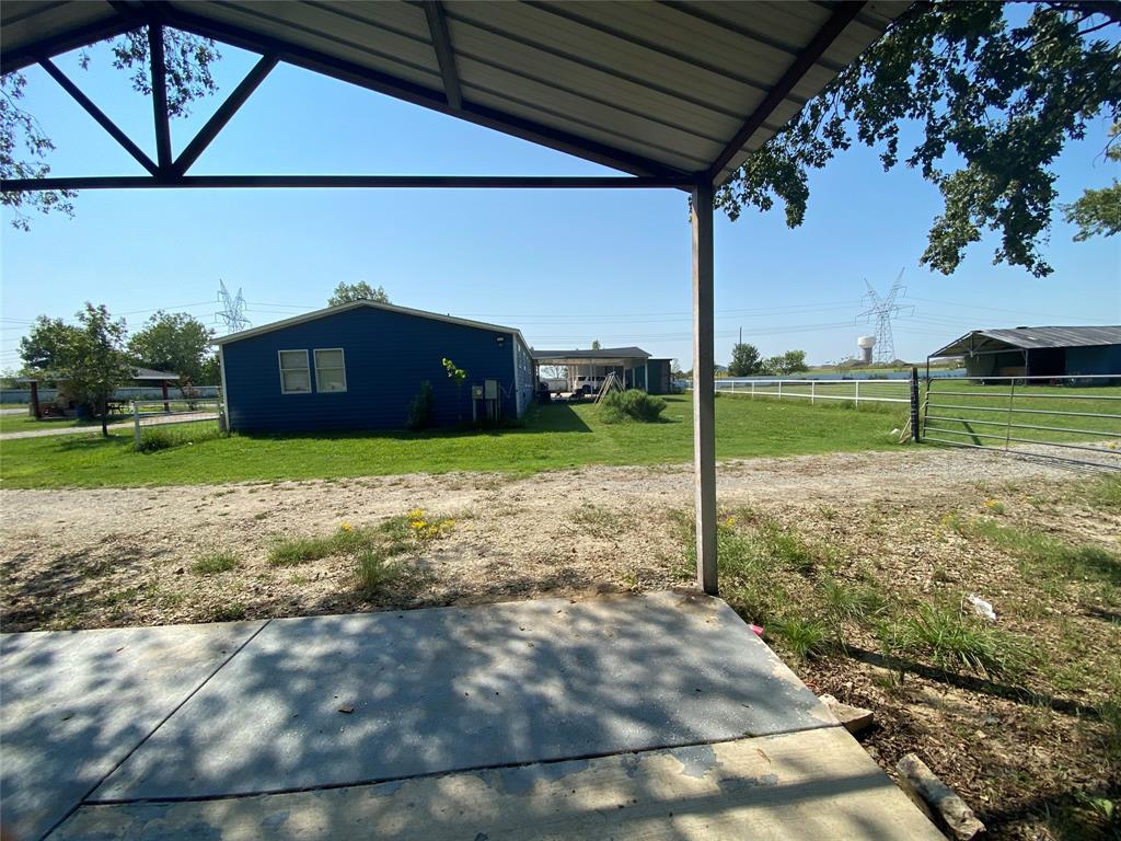 5504 County Road 2648 Property Photo 27