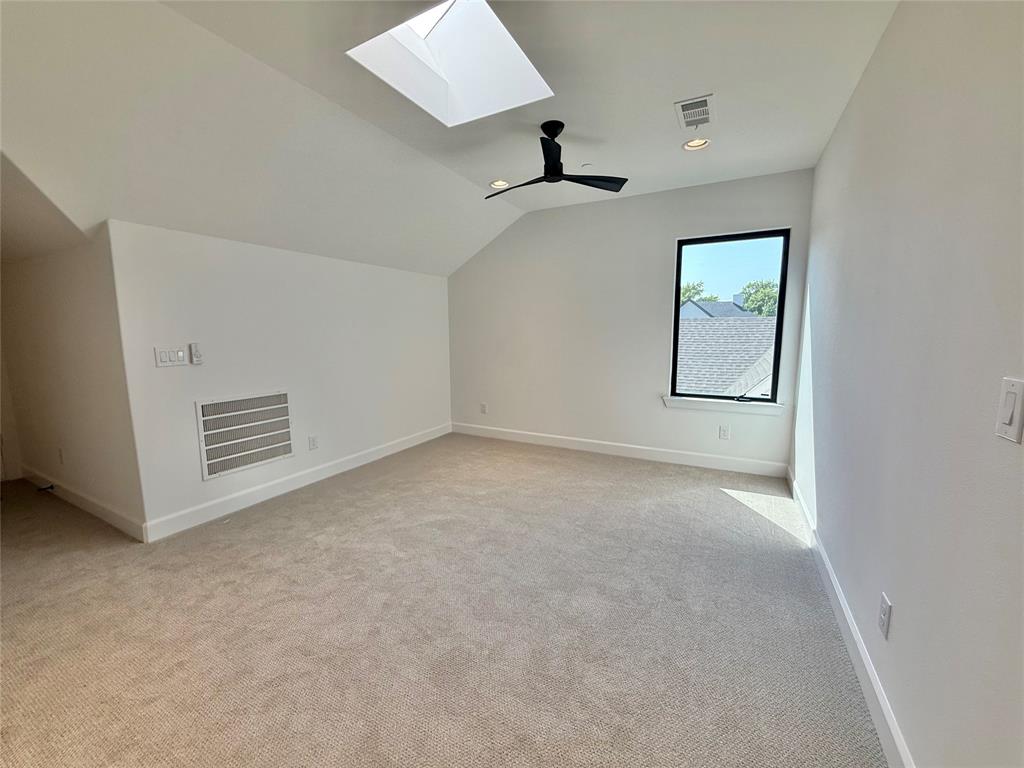 4423 Emerson Avenue Property Photo 16