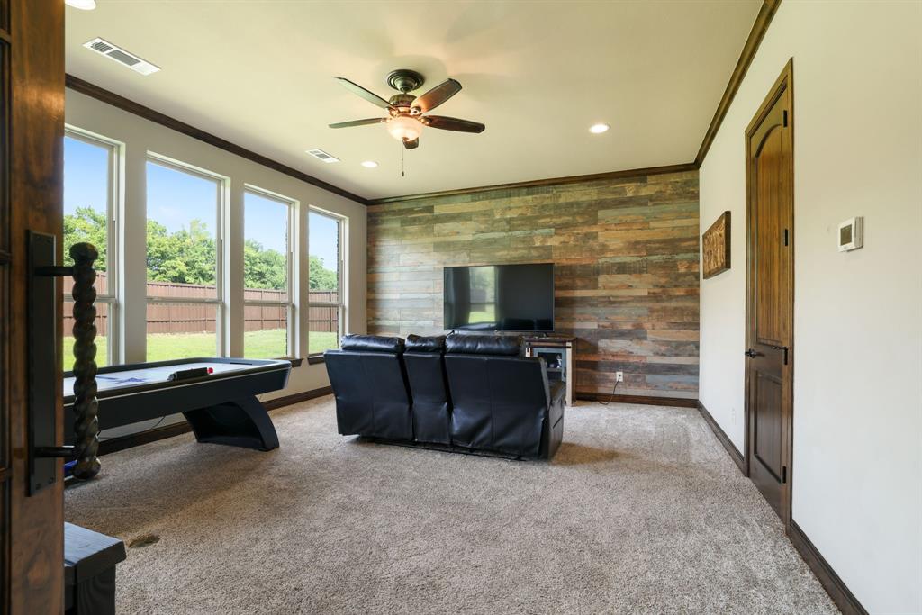 204 Tate Circle Property Photo 16