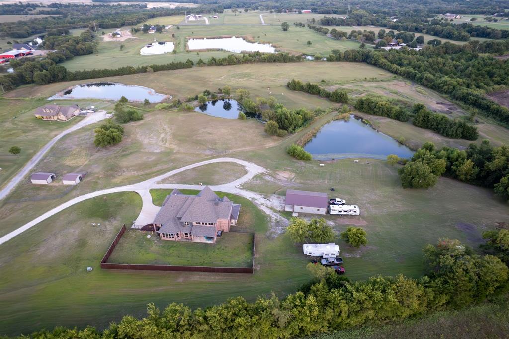 204 Tate Circle Property Photo 35