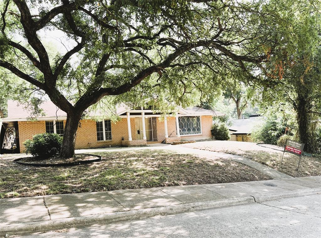 3530 Kiestcrest Drive Property Photo 3