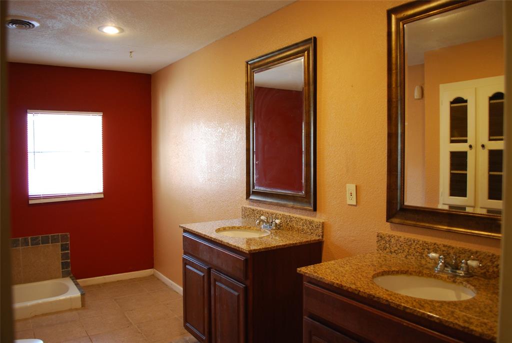 3530 Kiestcrest Drive Property Photo 10