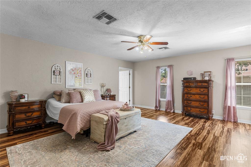 3316 Kessler Boulevard Property Photo 15