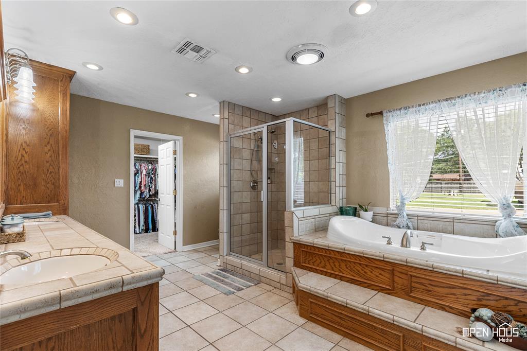3316 Kessler Boulevard Property Photo 17
