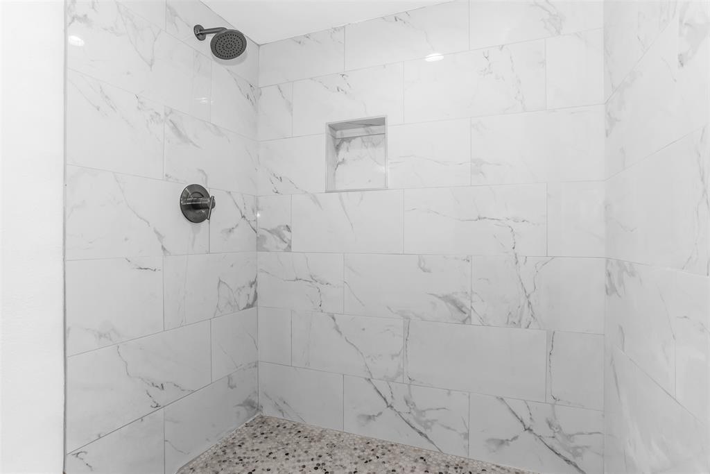 525 Ranch Trail 146 Property Photo 18