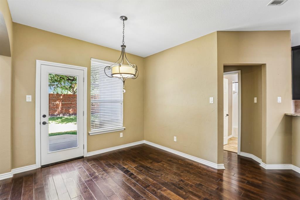 11384 Eaglebend Lane Property Photo 3