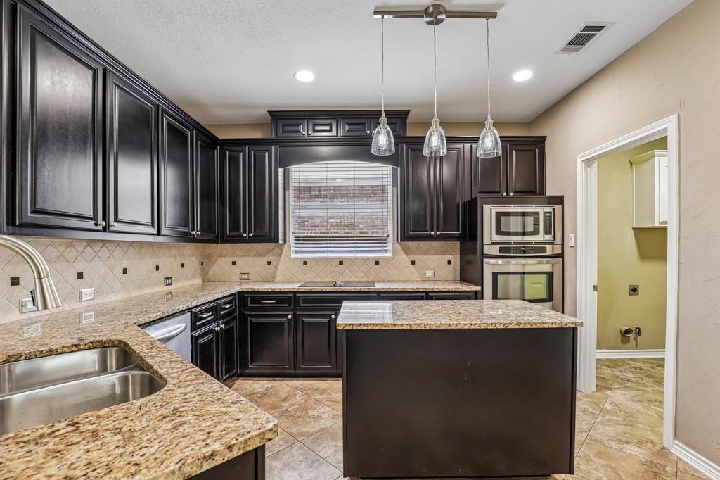 11384 Eaglebend Lane Property Photo 13