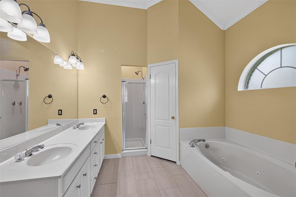 138 Downing Court Property Photo 32