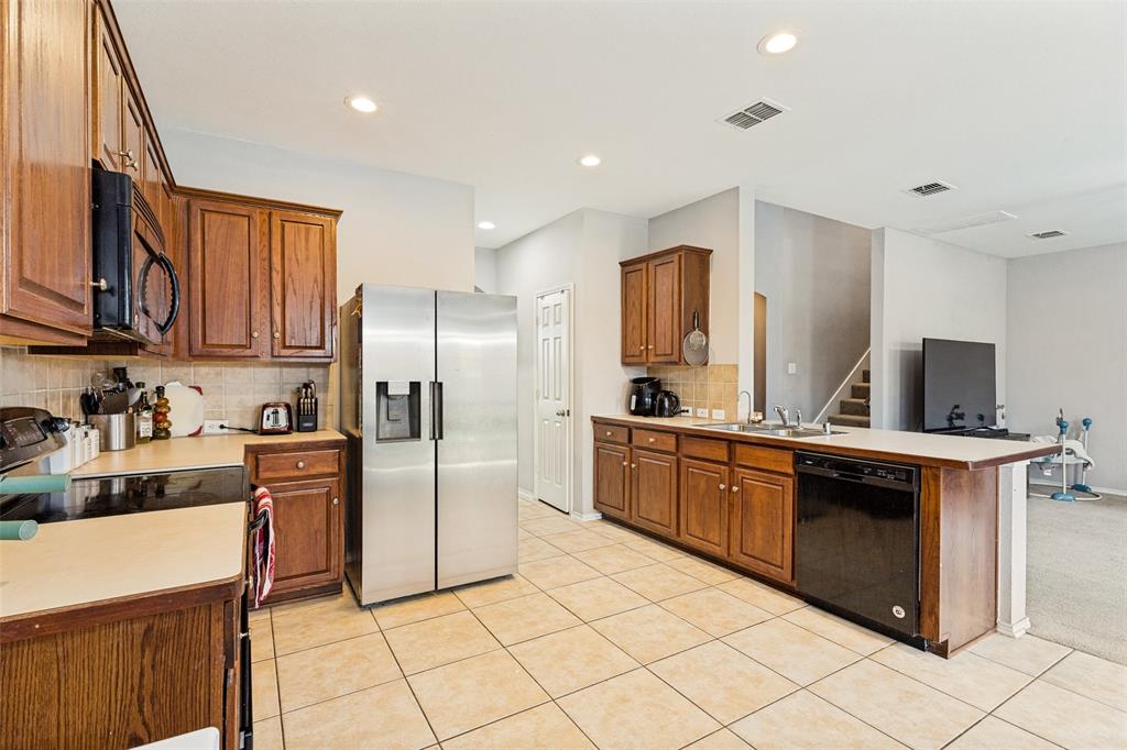 5712 Mountain Stream Trail Property Photo 11