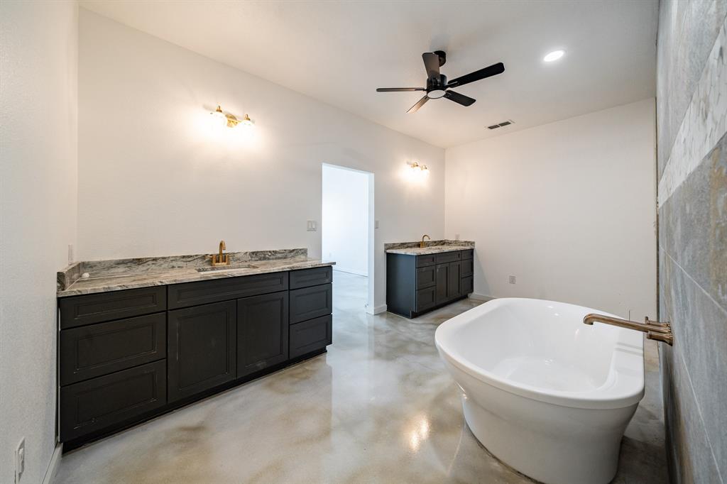 12274 Pr 319 Property Photo 15
