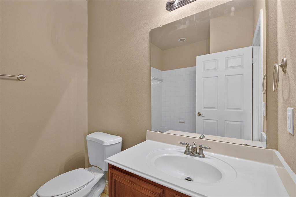 2833 Mott Street Property Photo 19