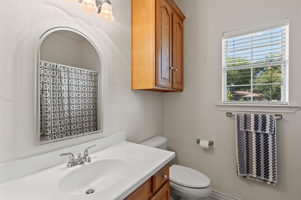 1237 Beachview Property Photo 6