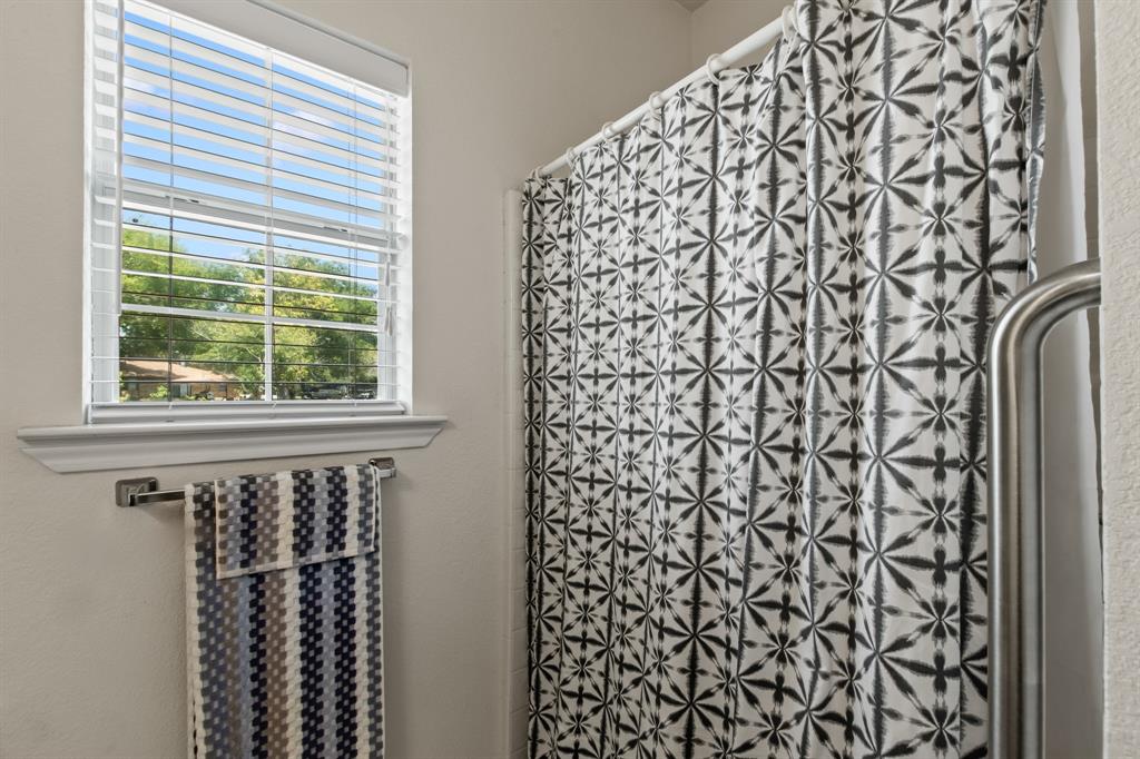 1237 Beachview Property Photo 7