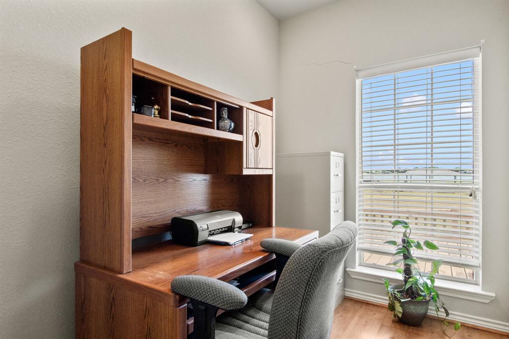 1237 Beachview Property Photo 14