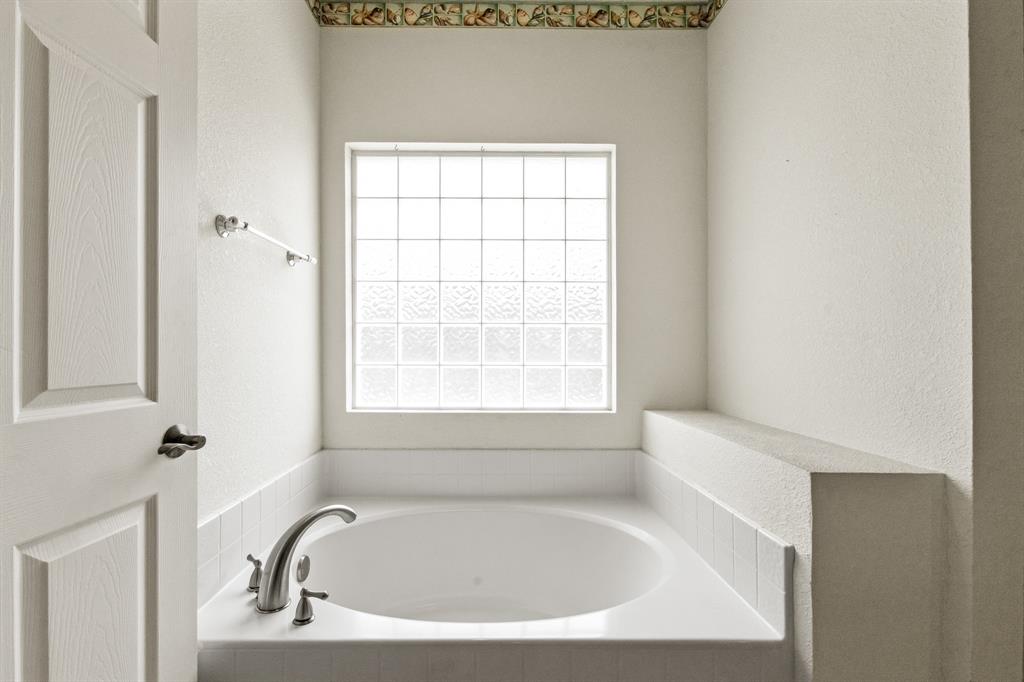 1237 Beachview Property Photo 17