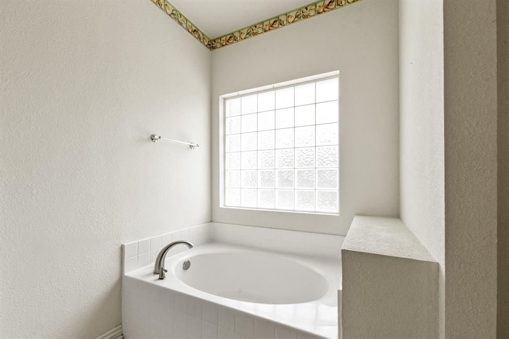 1237 Beachview Property Photo 18