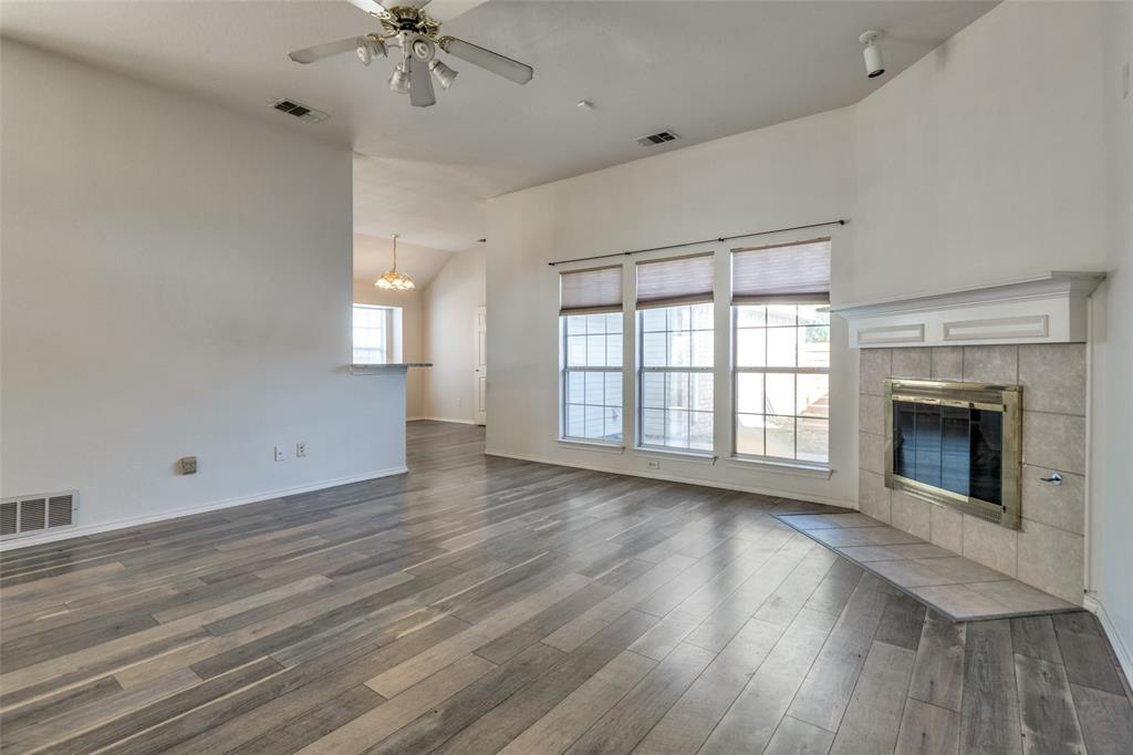 4500 Saddlebrook Drive Property Photo 12