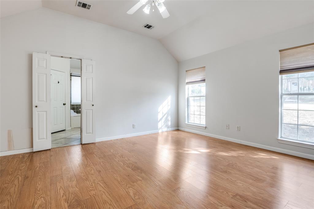 4500 Saddlebrook Drive Property Photo 17