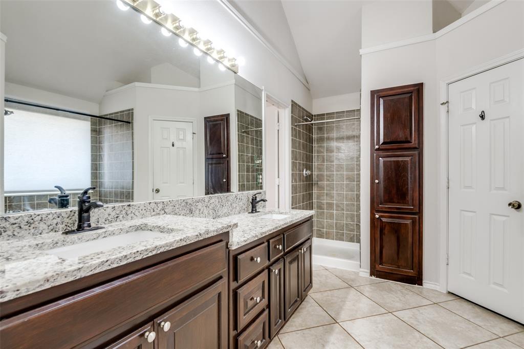 4500 Saddlebrook Drive Property Photo 18