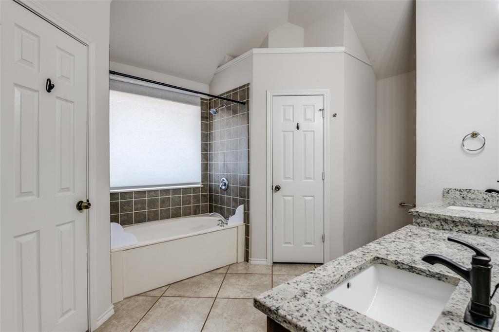4500 Saddlebrook Drive Property Photo 19