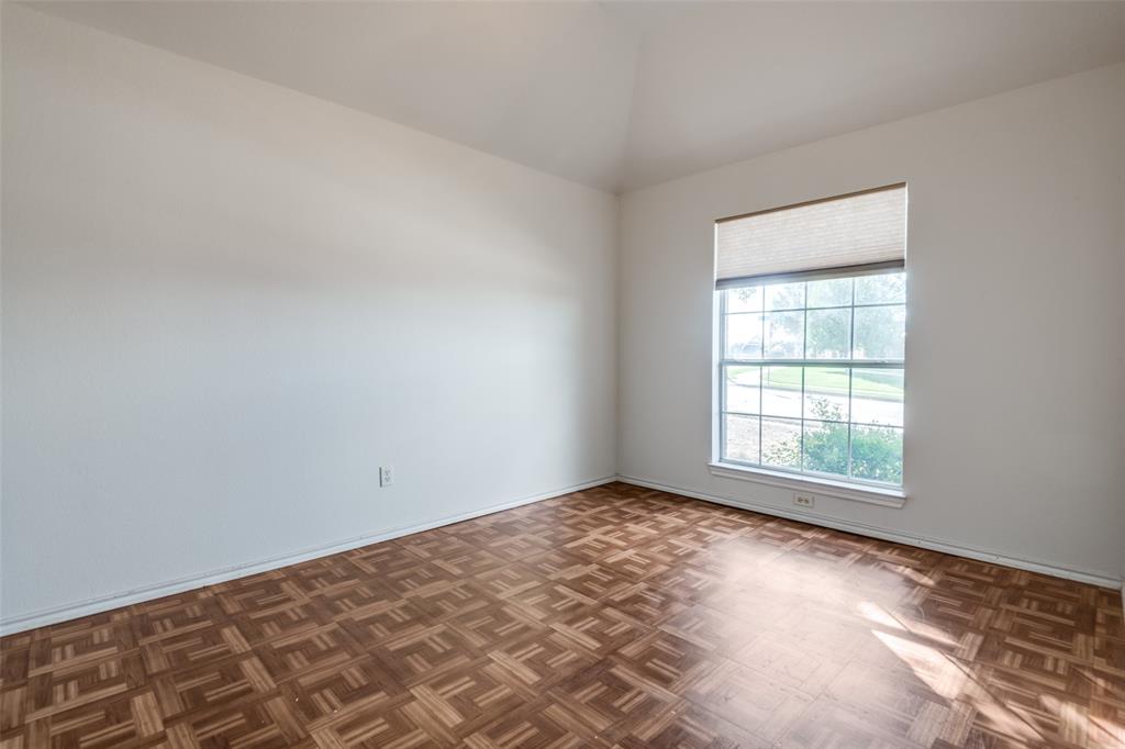 4500 Saddlebrook Drive Property Photo 24