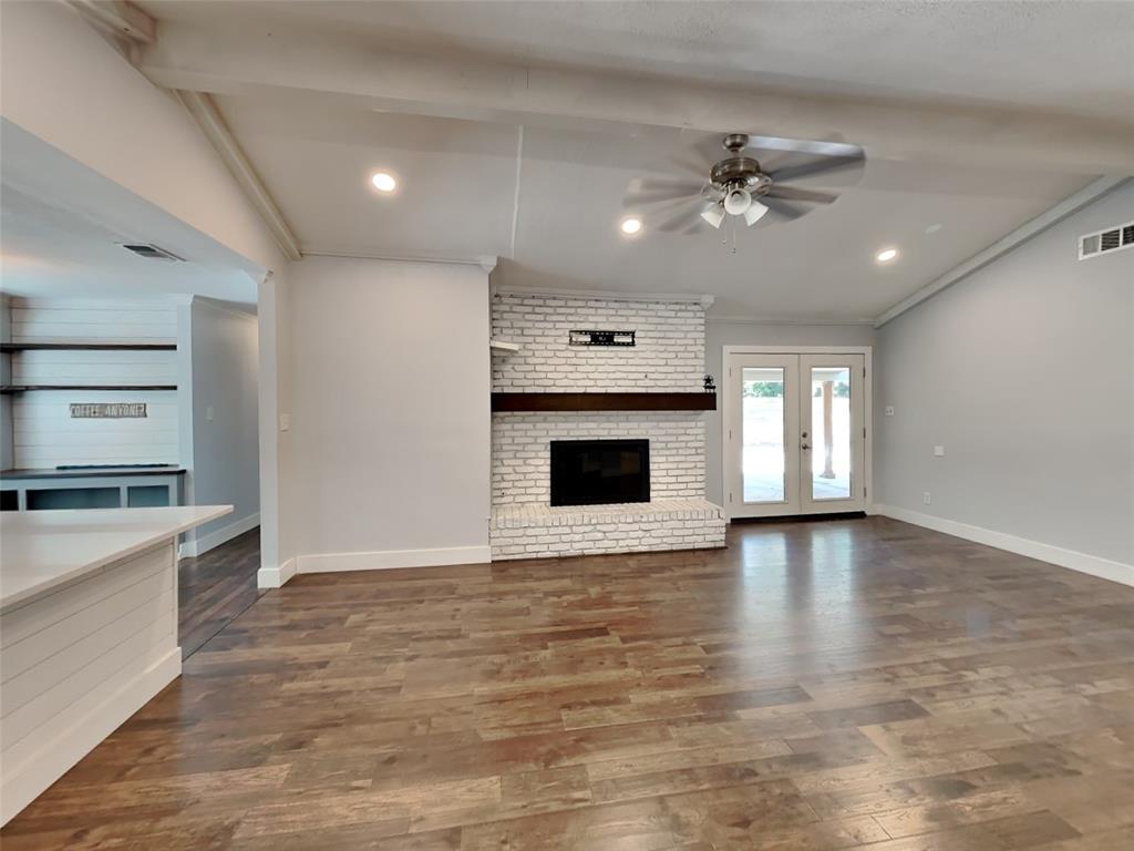 3704 Astoria Drive Property Photo 2