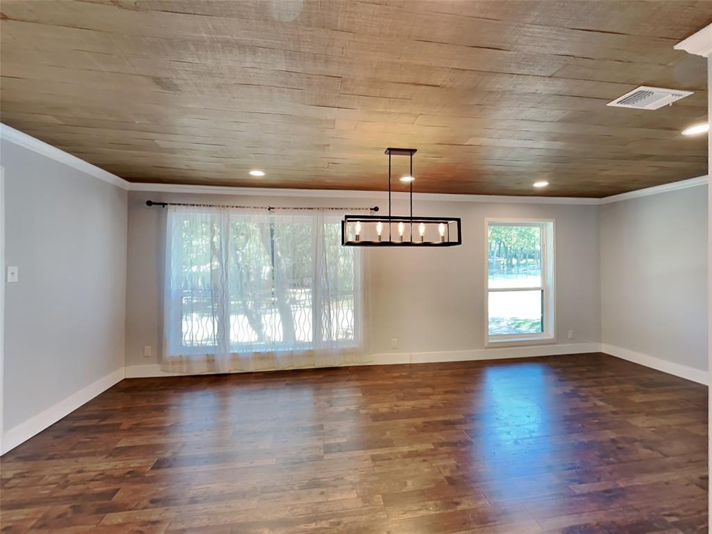 3704 Astoria Drive Property Photo 9
