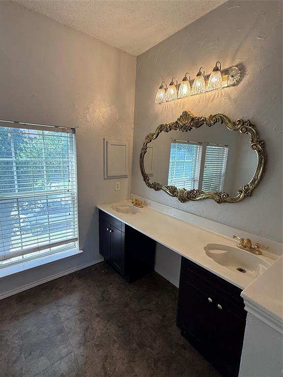 4922 Silverweed Drive Property Photo 17