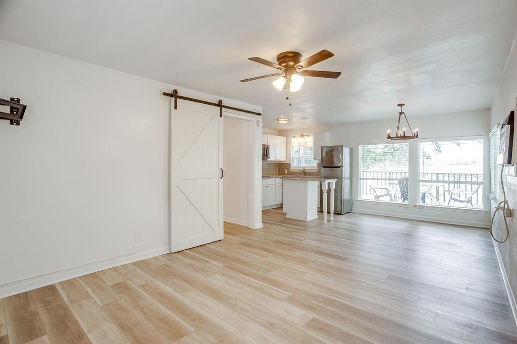 1130 W Lake Drive Property Photo 14