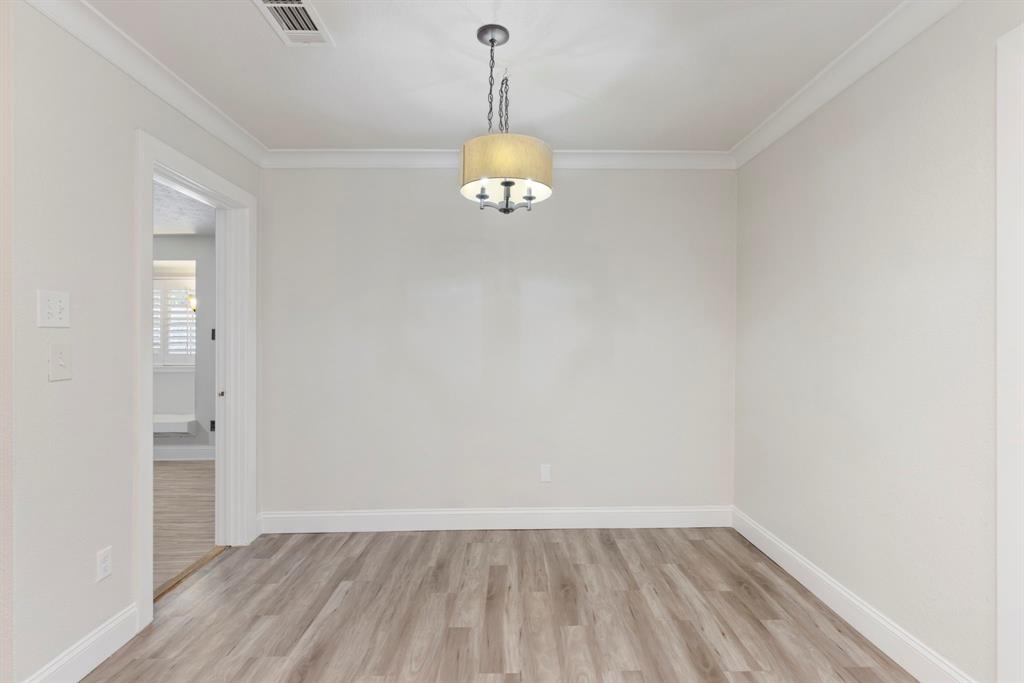 2301 Huntington Drive Property Photo 25