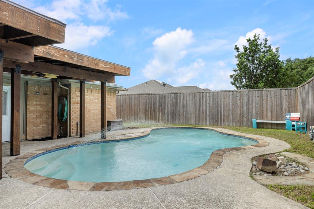 2301 Huntington Drive Property Photo 33