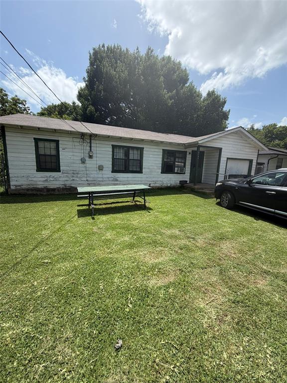 4145 Daniel Lane