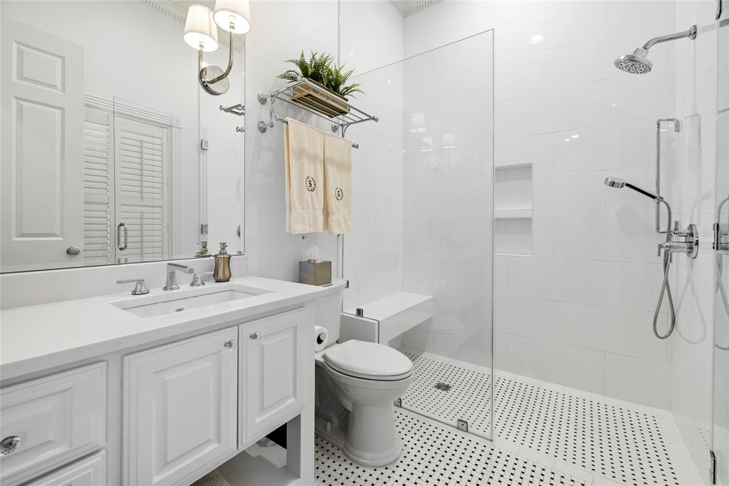 7005 Gleneagles Drive Property Photo 29