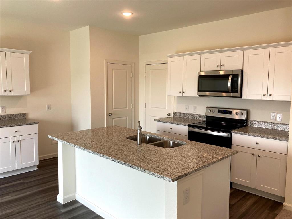 311 Madison Way Property Photo 2