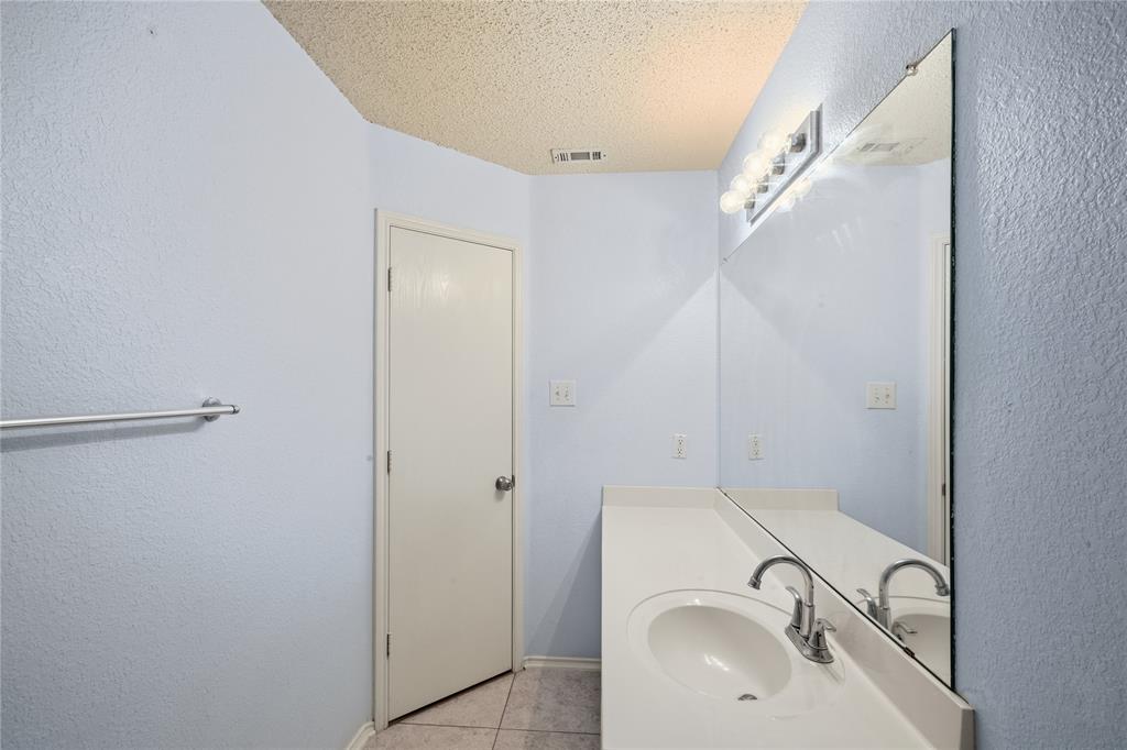 8404 Bowspirit Lane Property Photo 22
