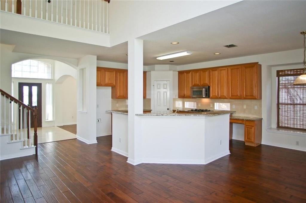 4551 Hawkhurst Drive Property Photo 3