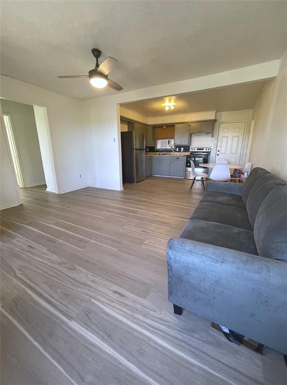 1305 Lynn Street Property Photo 3