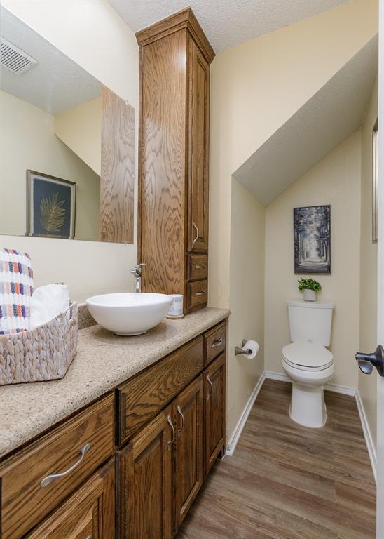 8404 Forest Lane 203 Property Photo 12