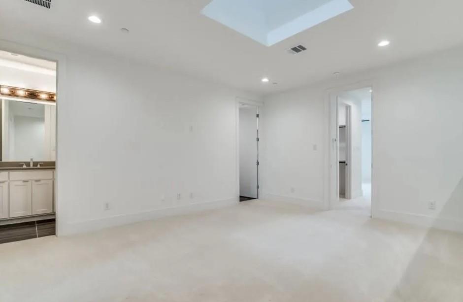 824 Eaglescliffe Landing Property Photo 10