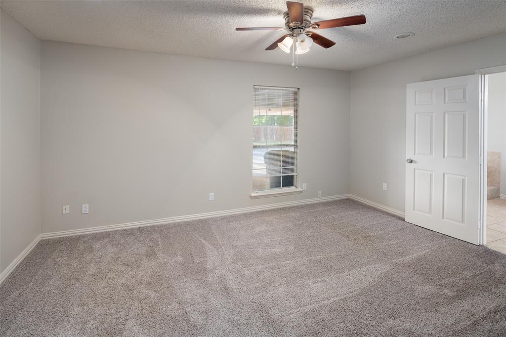 311 E Walnut Street Property Photo 14
