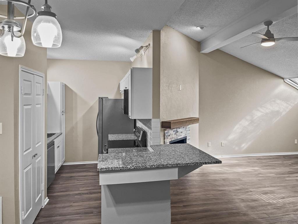 9600 Royal Lane 112 Property Photo 2
