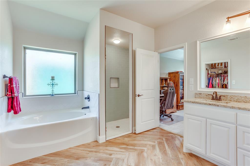 1000 Churchill Lane Property Photo 16