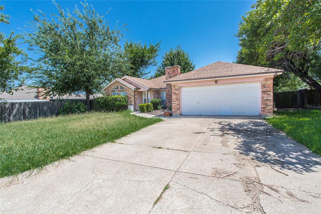 303 Shirley Drive Property Photo 2