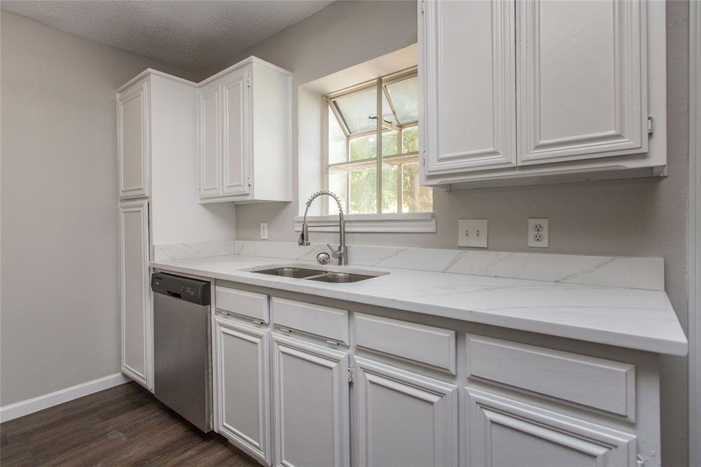 303 Shirley Drive Property Photo 11