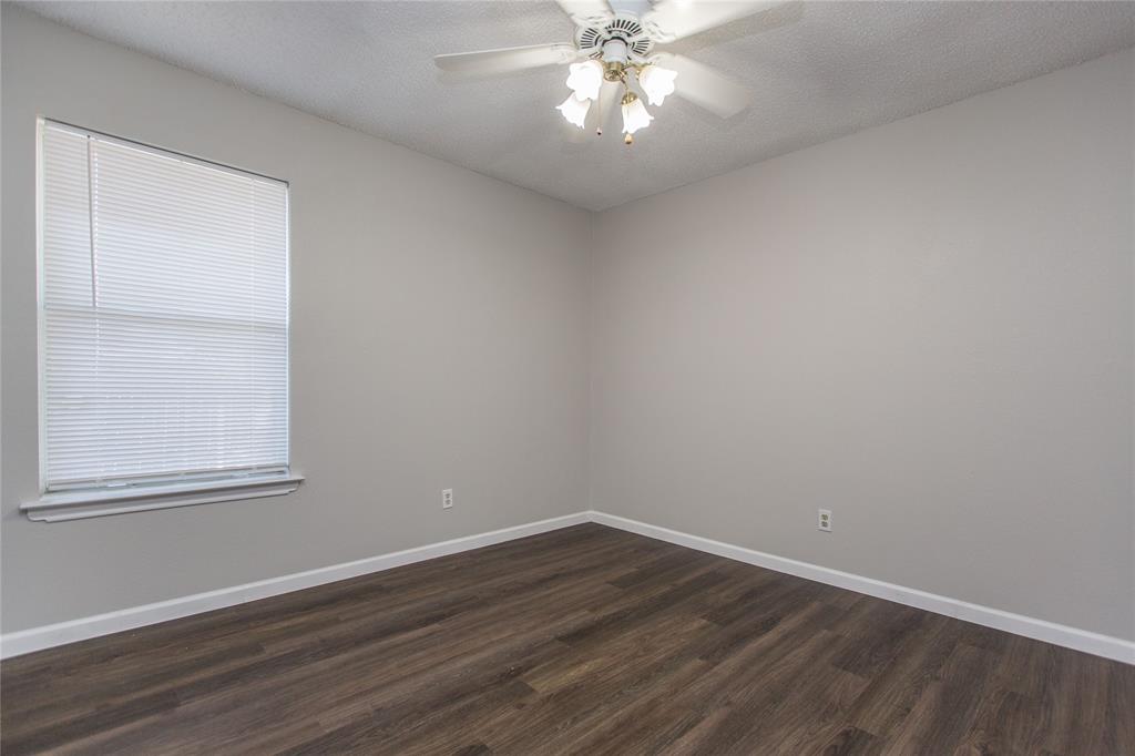 303 Shirley Drive Property Photo 17