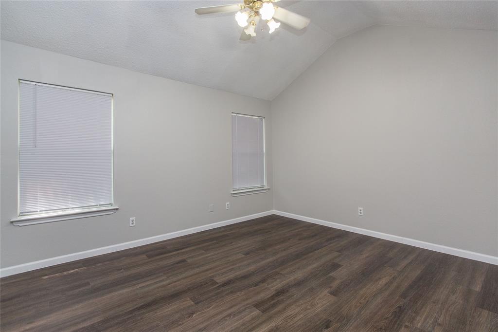 303 Shirley Drive Property Photo 24