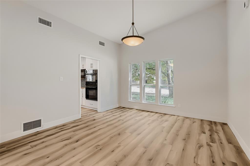 3421 Cross Bend Road Property Photo 8