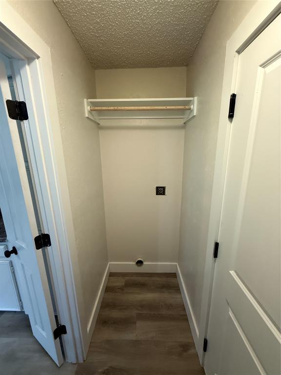 2409 Caprice Avenue Property Photo 6