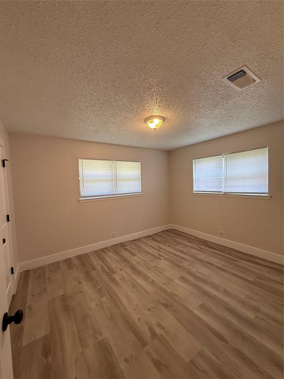 2409 Caprice Avenue Property Photo 9